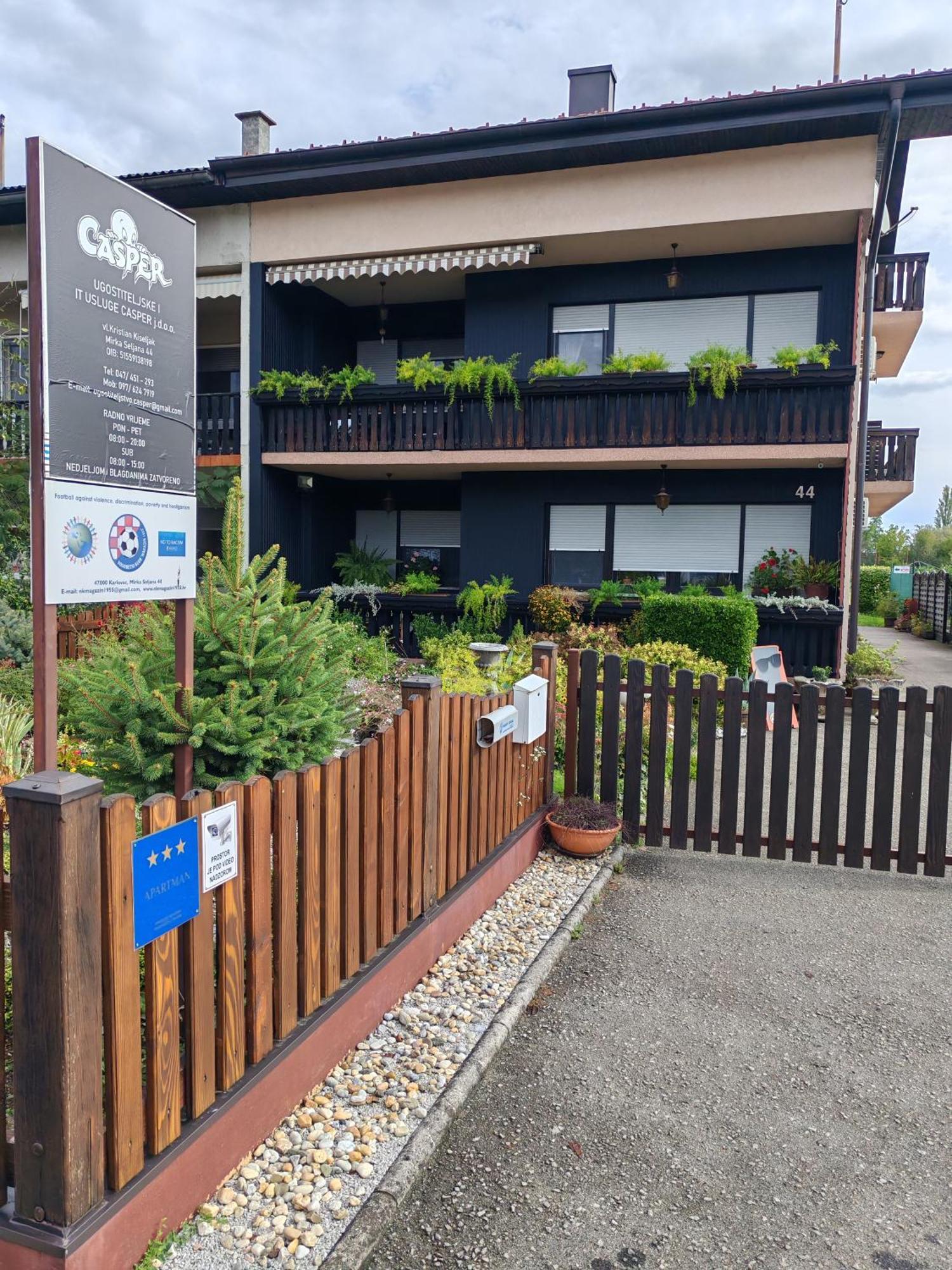 Apartman Ivana Karlovac Zewnętrze zdjęcie